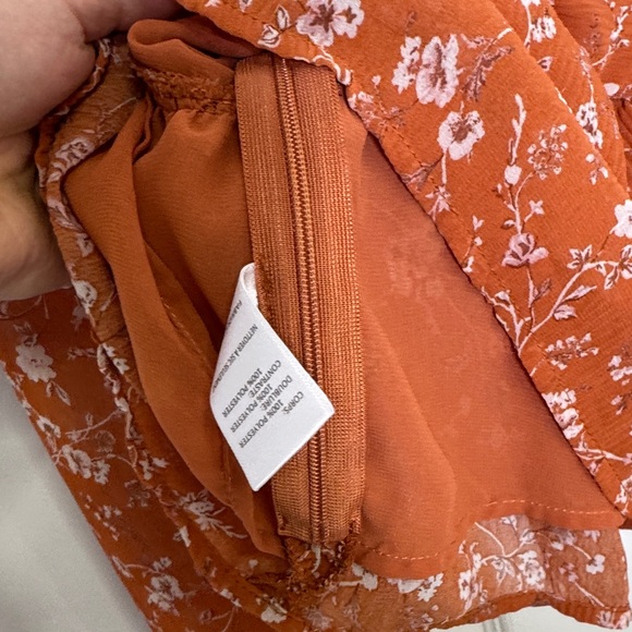 ASTR The Label Rust Floral Sweetheart Peplum Top XS Long Sleeve Ruched Blouse - Picture 8 of 8